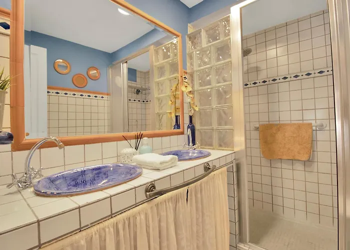 Ubicación Y Confort En El Centro De - Ricardo Soriano 33 38 *